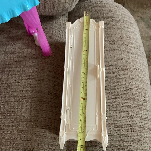 Free w bundle purchase: plastic Tent and wardrobe furniture - Picture 3 of 4